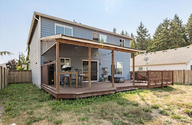 2375 SW Navigator Loop, Oak Harbor, WA 98277
