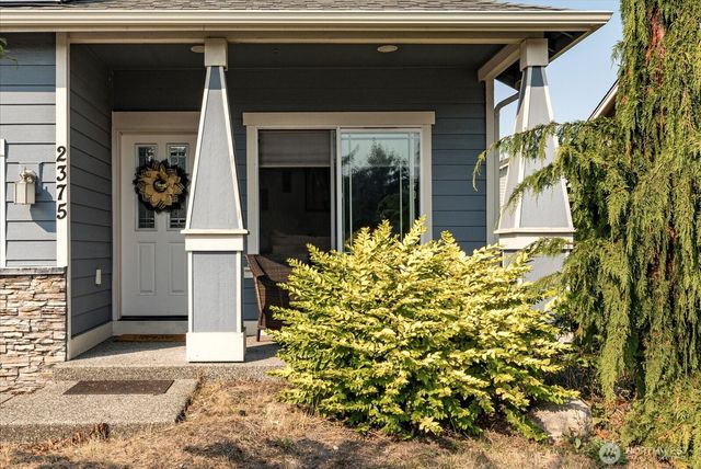 2375 SW Navigator Loop, Oak Harbor, WA 98277