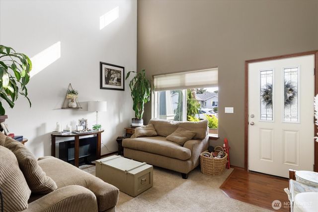 2375 SW Navigator Loop, Oak Harbor, WA 98277