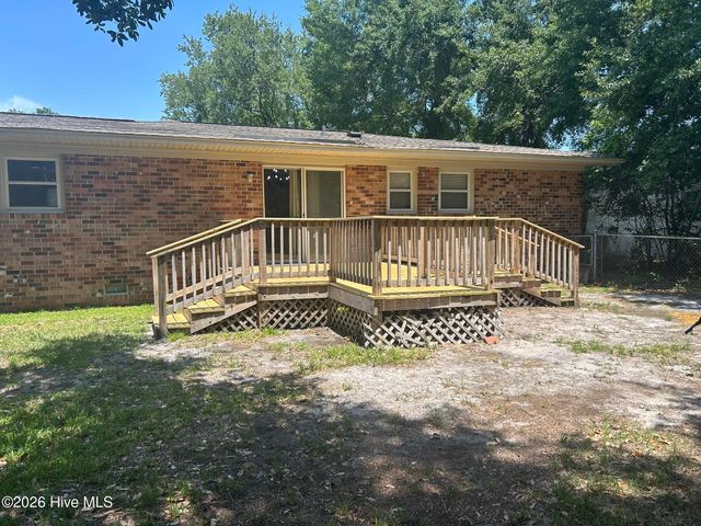 549 Mohican Trail, Wilmington, NC 28409