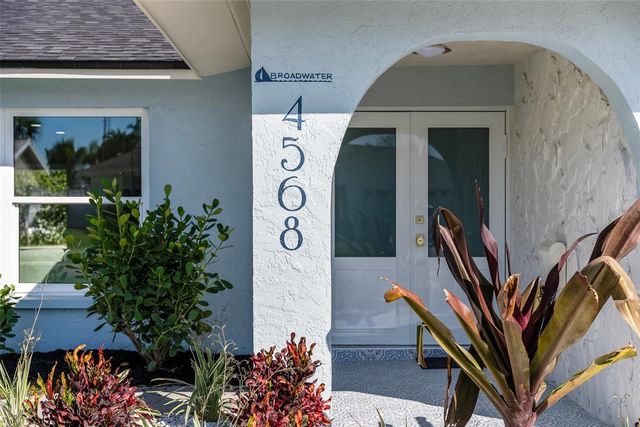 4568 40TH STREET S, St Petersburg, FL 33711