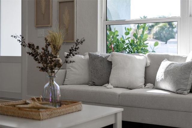 4568 40TH STREET S, St Petersburg, FL 33711