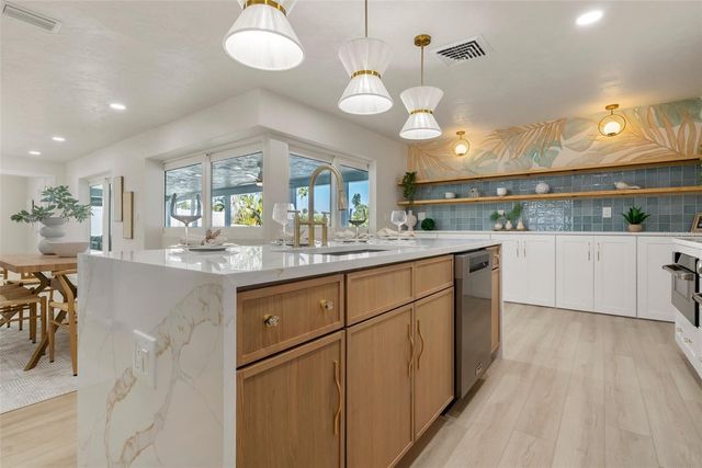 4568 40TH STREET S, St Petersburg, FL 33711