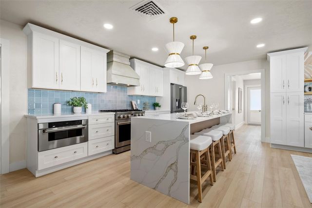 4568 40TH STREET S, St Petersburg, FL 33711