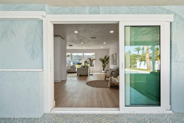 4568 40TH STREET S, St Petersburg, FL 33711