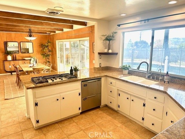 215 Hilltop, Paso Robles, CA 93446