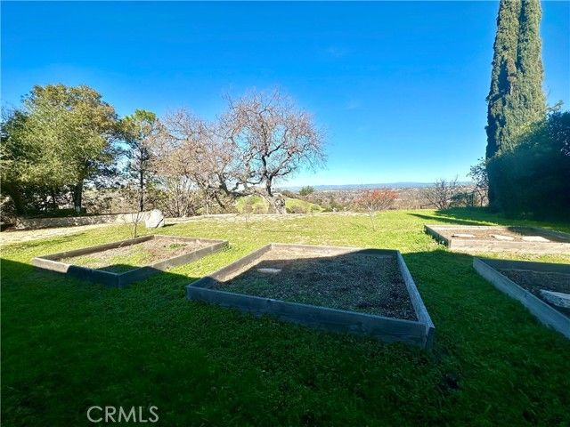 215 Hilltop, Paso Robles, CA 93446