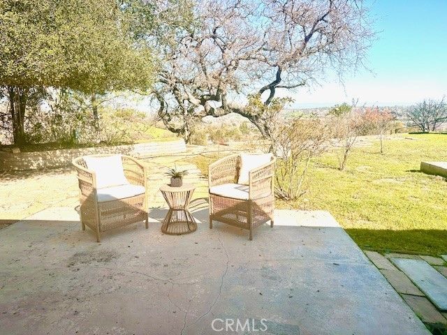 215 Hilltop, Paso Robles, CA 93446