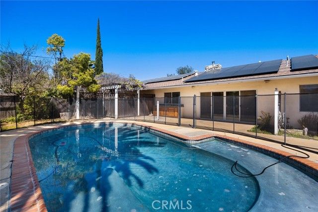 215 Hilltop, Paso Robles, CA 93446