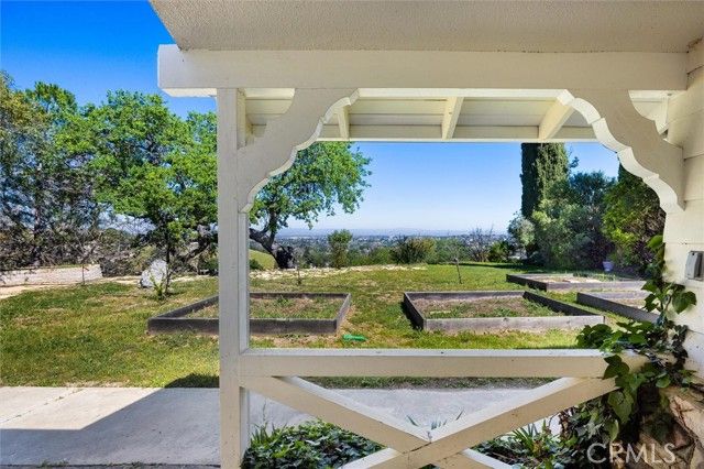 215 Hilltop, Paso Robles, CA 93446