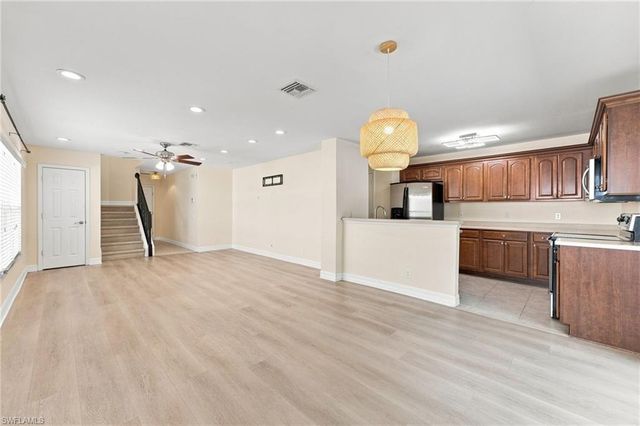 6350 Brant Bay BLVD 104, North Fort Myers, FL 33917