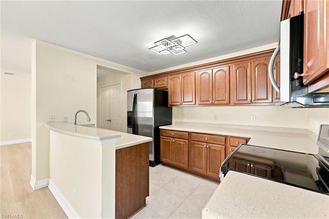 6350 Brant Bay BLVD 104, North Fort Myers, FL 33917