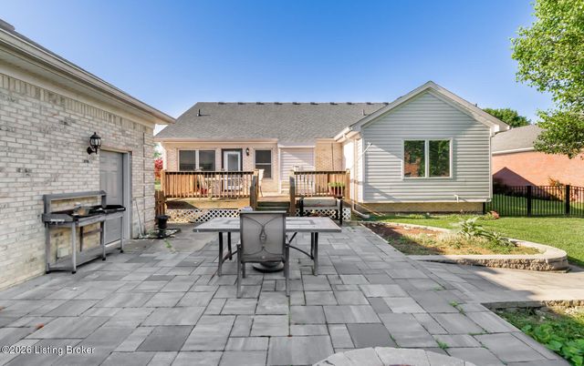 10720 Bardstown Woods Blvd, Louisville, KY 40291