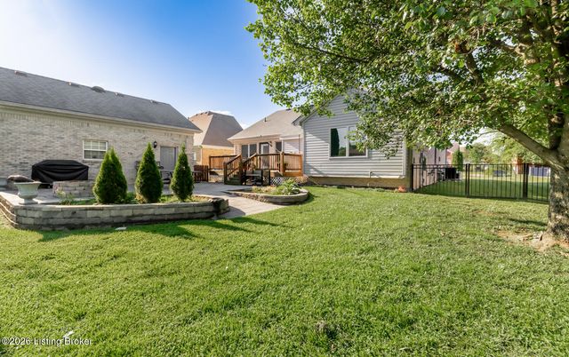 10720 Bardstown Woods Blvd, Louisville, KY 40291