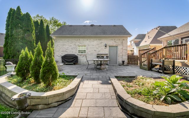 10720 Bardstown Woods Blvd, Louisville, KY 40291