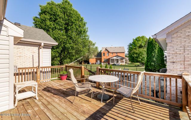 10720 Bardstown Woods Blvd, Louisville, KY 40291