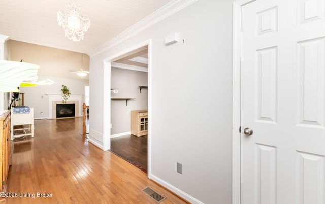 10720 Bardstown Woods Blvd, Louisville, KY 40291