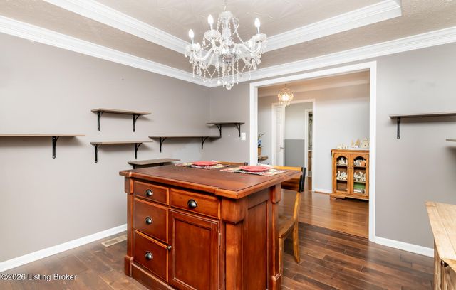 10720 Bardstown Woods Blvd, Louisville, KY 40291