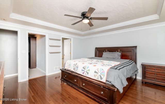 10720 Bardstown Woods Blvd, Louisville, KY 40291