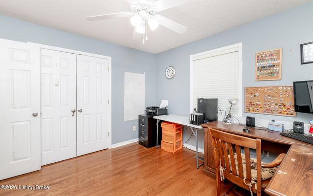 10720 Bardstown Woods Blvd, Louisville, KY 40291