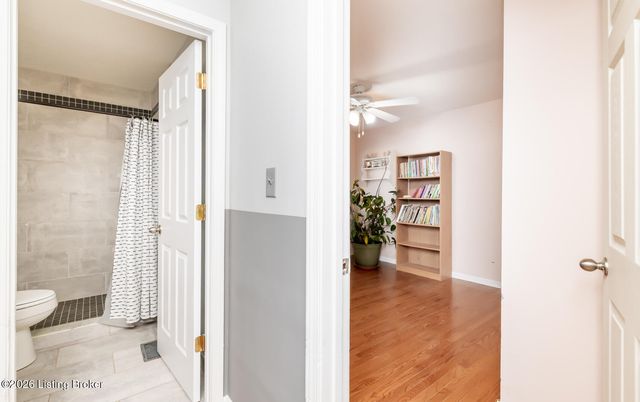 10720 Bardstown Woods Blvd, Louisville, KY 40291