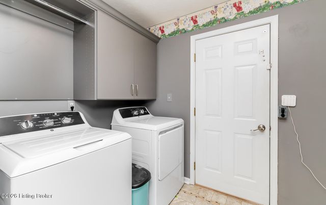 10720 Bardstown Woods Blvd, Louisville, KY 40291