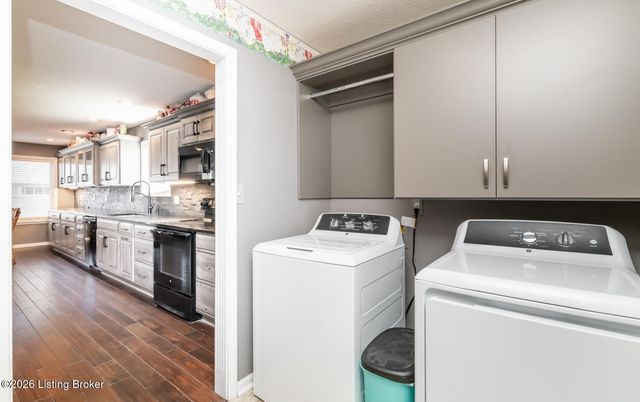 10720 Bardstown Woods Blvd, Louisville, KY 40291