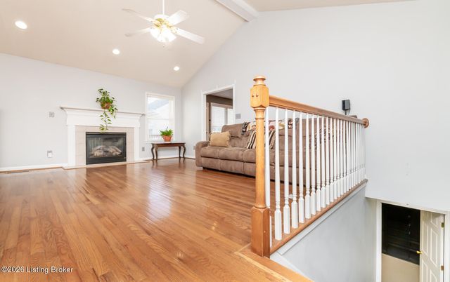 10720 Bardstown Woods Blvd, Louisville, KY 40291