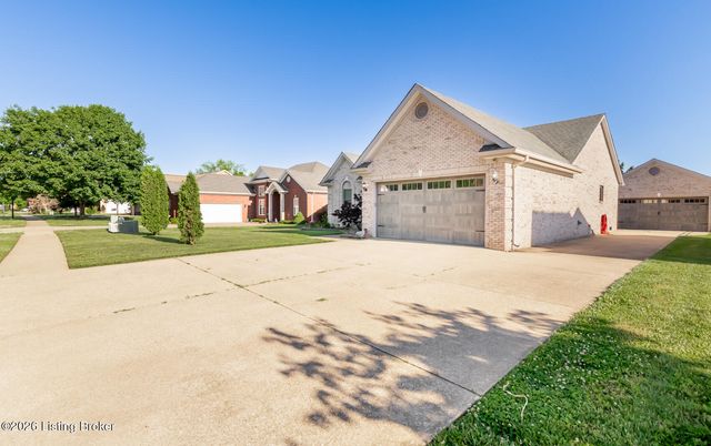 10720 Bardstown Woods Blvd, Louisville, KY 40291
