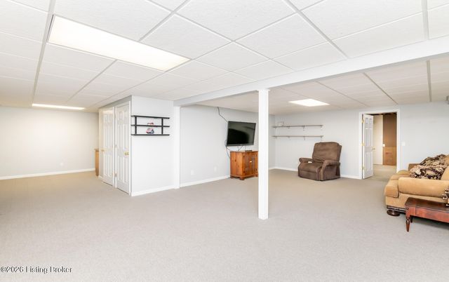 10720 Bardstown Woods Blvd, Louisville, KY 40291