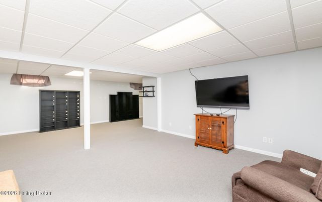 10720 Bardstown Woods Blvd, Louisville, KY 40291