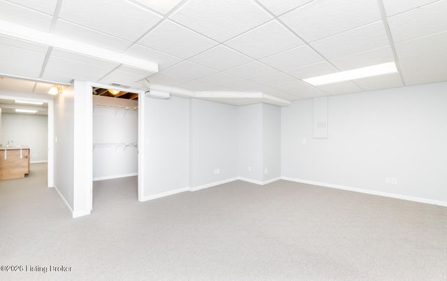 10720 Bardstown Woods Blvd, Louisville, KY 40291