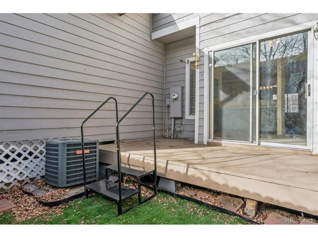 9653 W Chatfield Ave E, Littleton, CO 80128