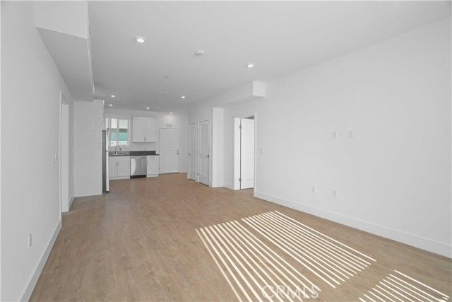 8750 Sepulveda Boulevard 410, North Hills (los Angeles), CA 91343