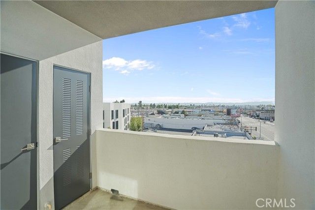 8750 Sepulveda Boulevard 410, North Hills (los Angeles), CA 91343