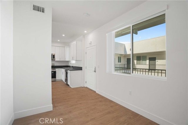 8750 Sepulveda Boulevard 410, North Hills (los Angeles), CA 91343
