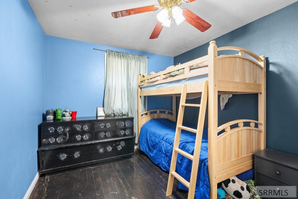 Image 13 of property listing at 1255 N 1100 E, Shelley, ID 83274