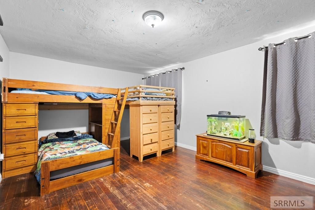 Image 15 of property listing at 1255 N 1100 E, Shelley, ID 83274