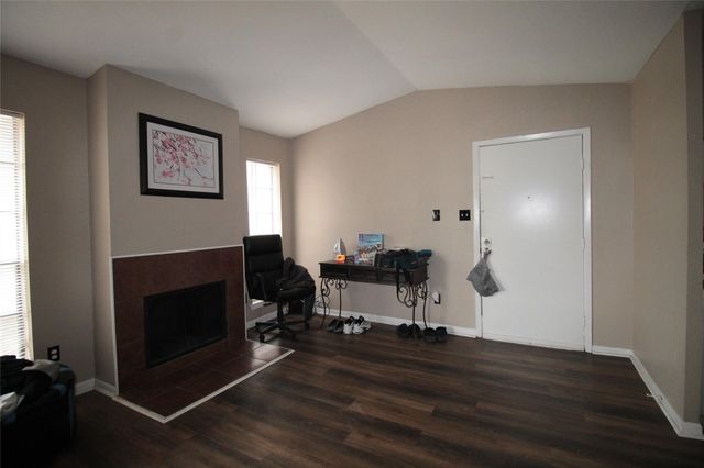 10912 Gulf Freeway 22, Houston, TX 77034