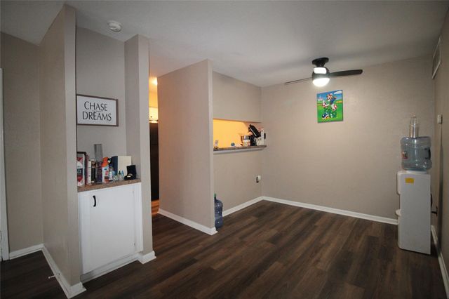 10912 Gulf Freeway 22, Houston, TX 77034