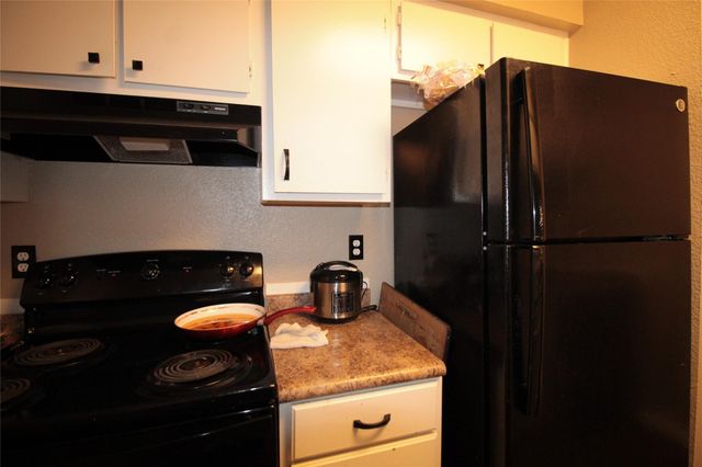 10912 Gulf Freeway 22, Houston, TX 77034