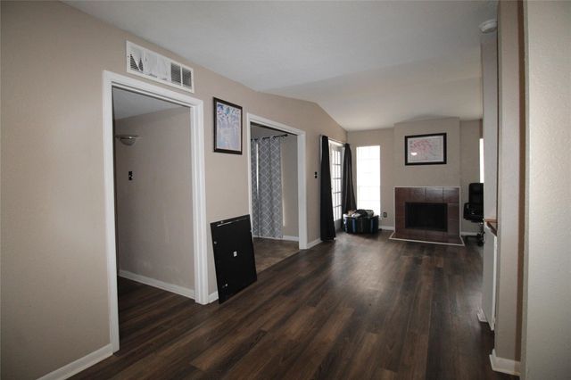 10912 Gulf Freeway 22, Houston, TX 77034