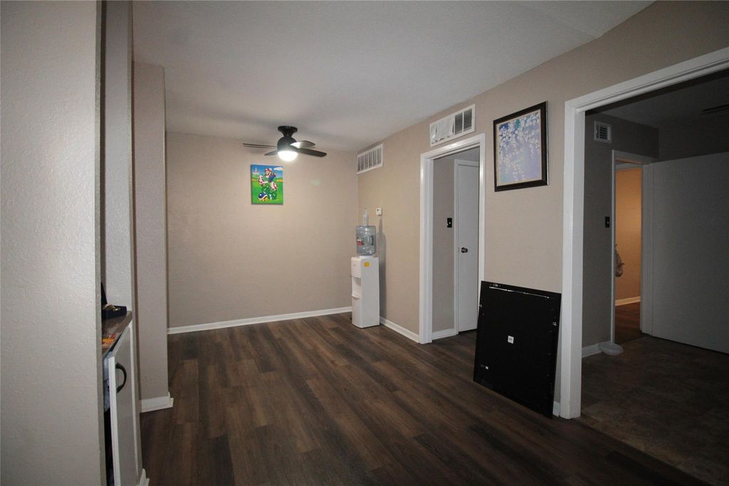 10912 Gulf Freeway 22, Houston, TX 77034