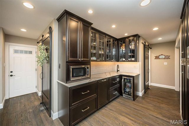308 Willowpointe Drive, St Charles, MO 63304