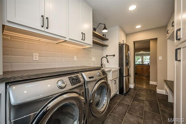 308 Willowpointe Drive, St Charles, MO 63304