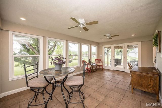 308 Willowpointe Drive, St Charles, MO 63304