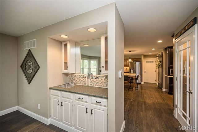 308 Willowpointe Drive, St Charles, MO 63304