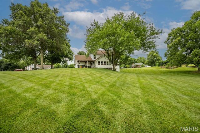 308 Willowpointe Drive, St Charles, MO 63304