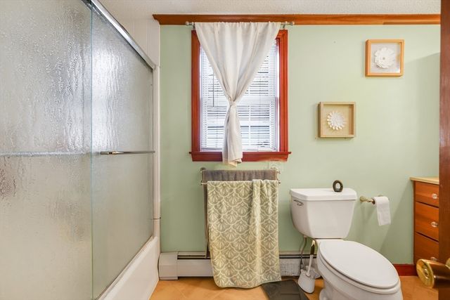 96 Star St, Fall River, MA 02724