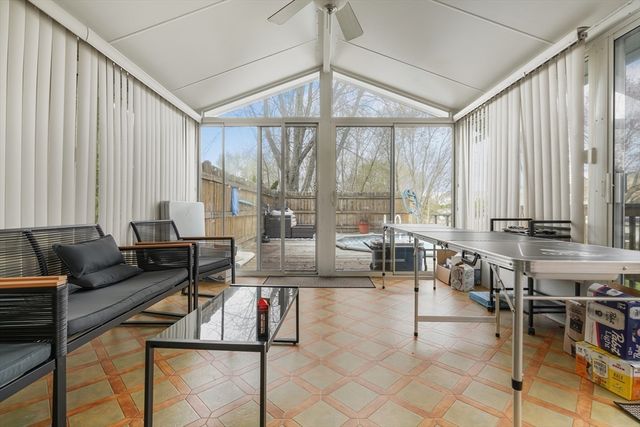 96 Star St, Fall River, MA 02724